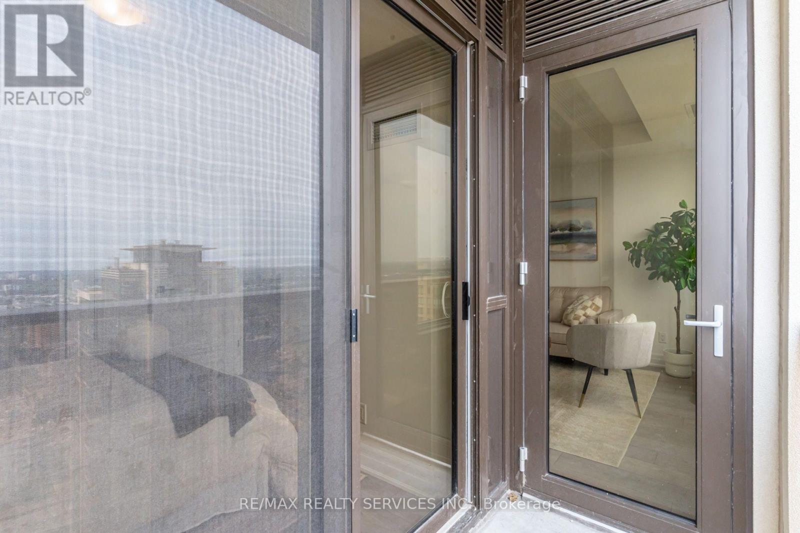 #3507 36 ELM DRIVE - Image 32