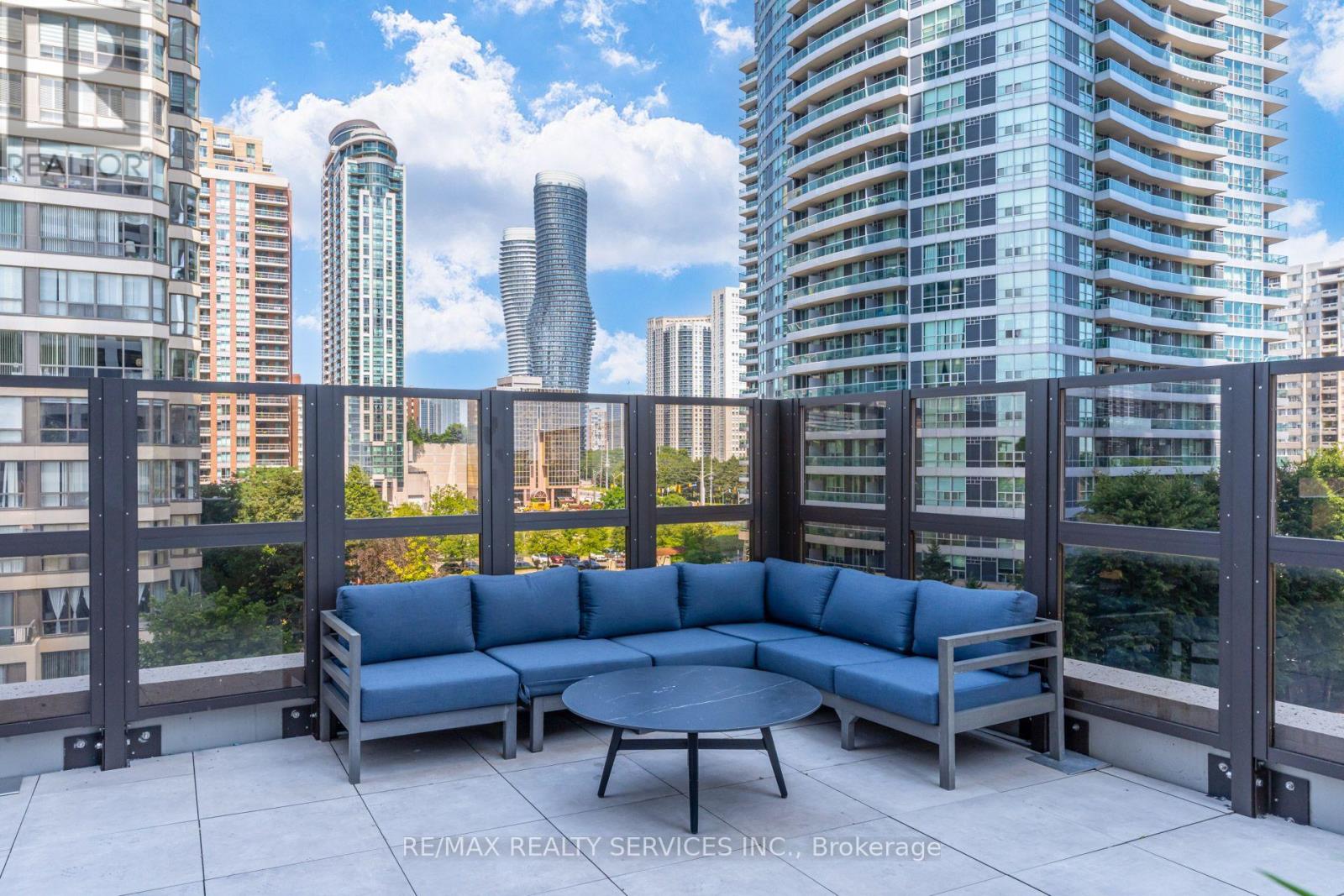 #3507 36 ELM DRIVE - 50
