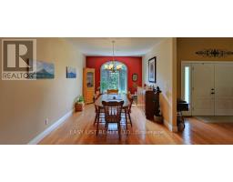 110 Monck Square, Laurentian Hills, ON K0J1P0 Photo 11