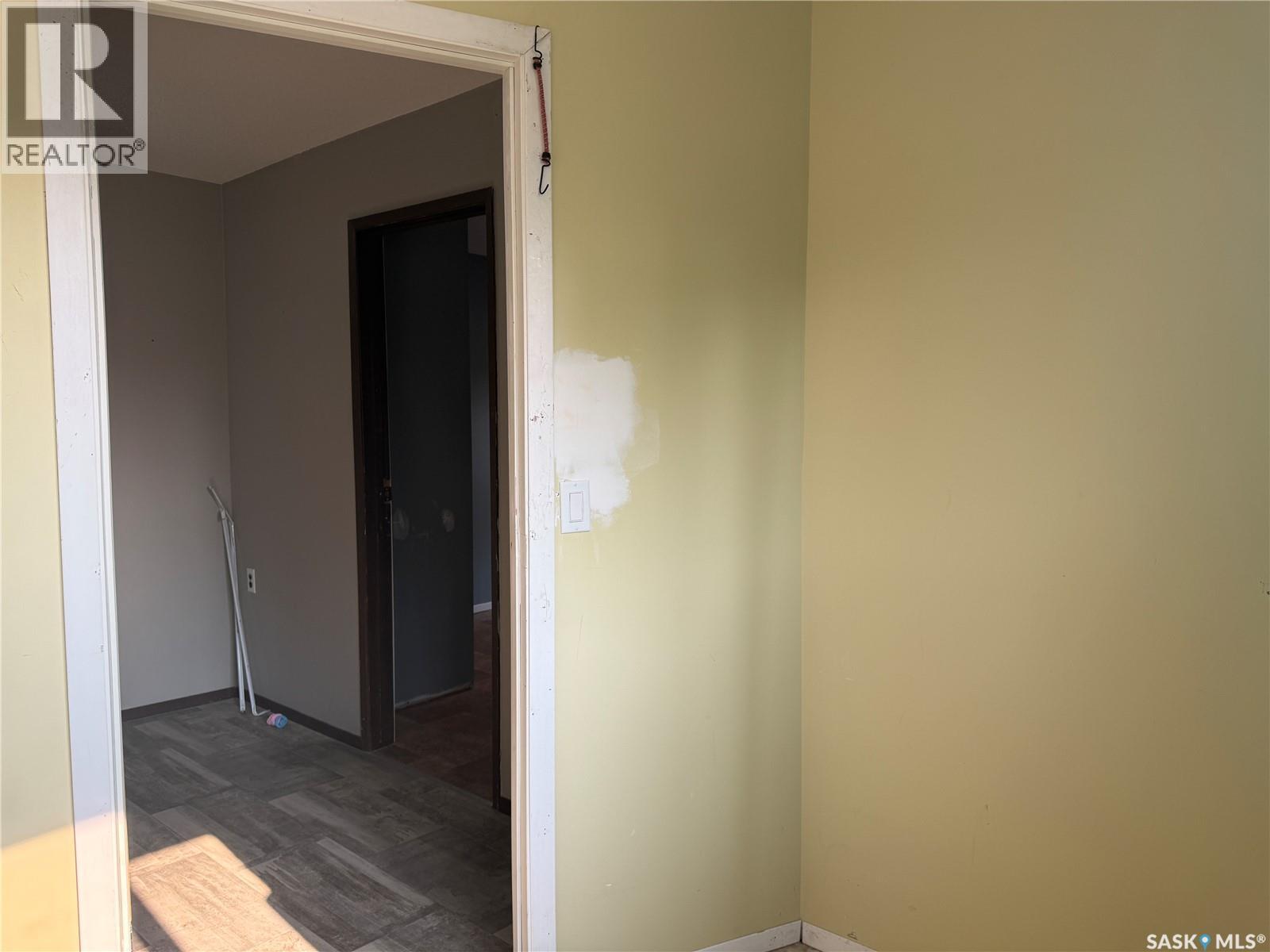 25 Home STREET W - Image 34