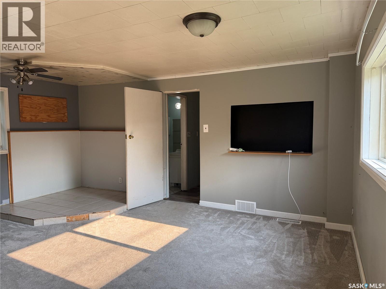 25 Home STREET W - Image 15