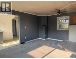 25 Home Street W, Moose Jaw, SK S6H4X2 Photo 14