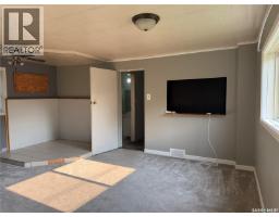 25 Home Street W, Moose Jaw, SK S6H4X2 Photo 15
