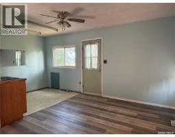 2pc Bathroom - 25 Home Street W, Moose Jaw, SK S6H4X2 Photo 8