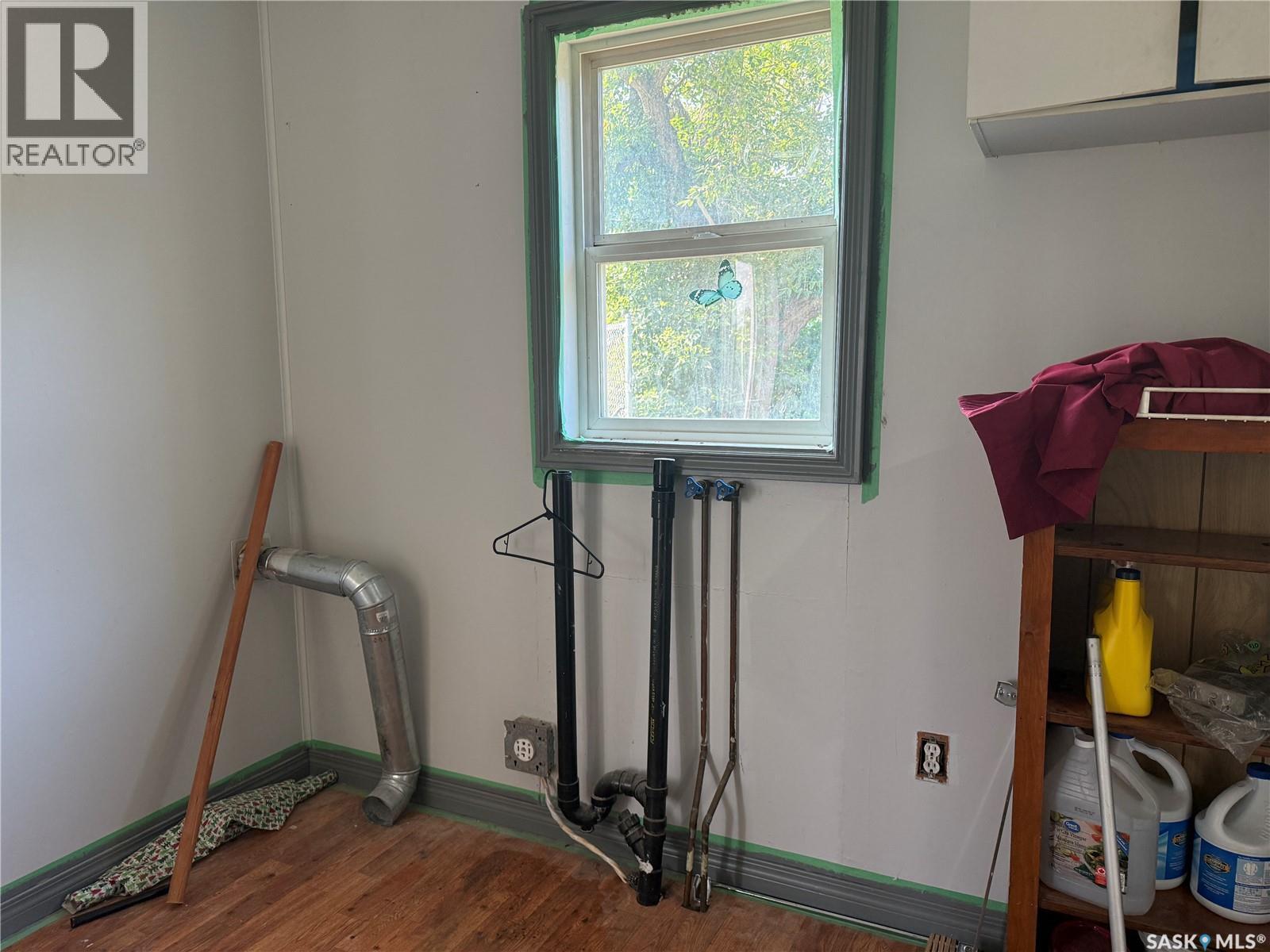 25 Home STREET W - Image 25