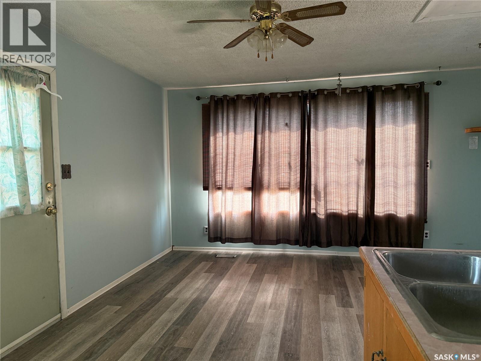 25 Home STREET W - Image 5