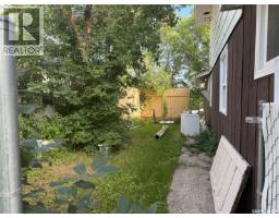 25 Home Street W, Moose Jaw, SK S6H4X2 Photo 46