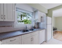 2439 112 St Nw, Edmonton, AB T6J4N7 Photo 32