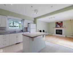 2439 112 St Nw, Edmonton, AB T6J4N7 Photo 29
