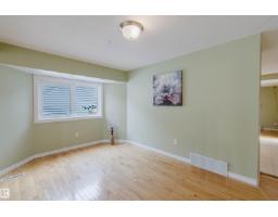 Bedroom - 2439 112 St Nw, Edmonton, AB T6J4N7 Photo 11