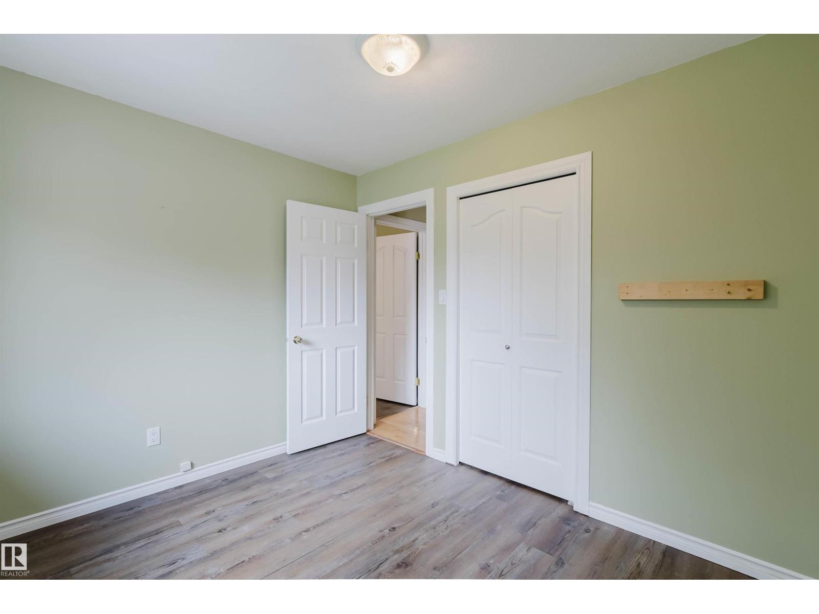 2439 112 ST NW - 16
