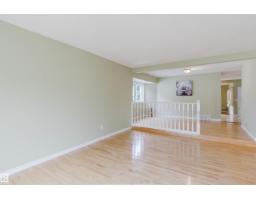 Additional bedroom - 2439 112 St Nw, Edmonton, AB T6J4N7 Photo 10