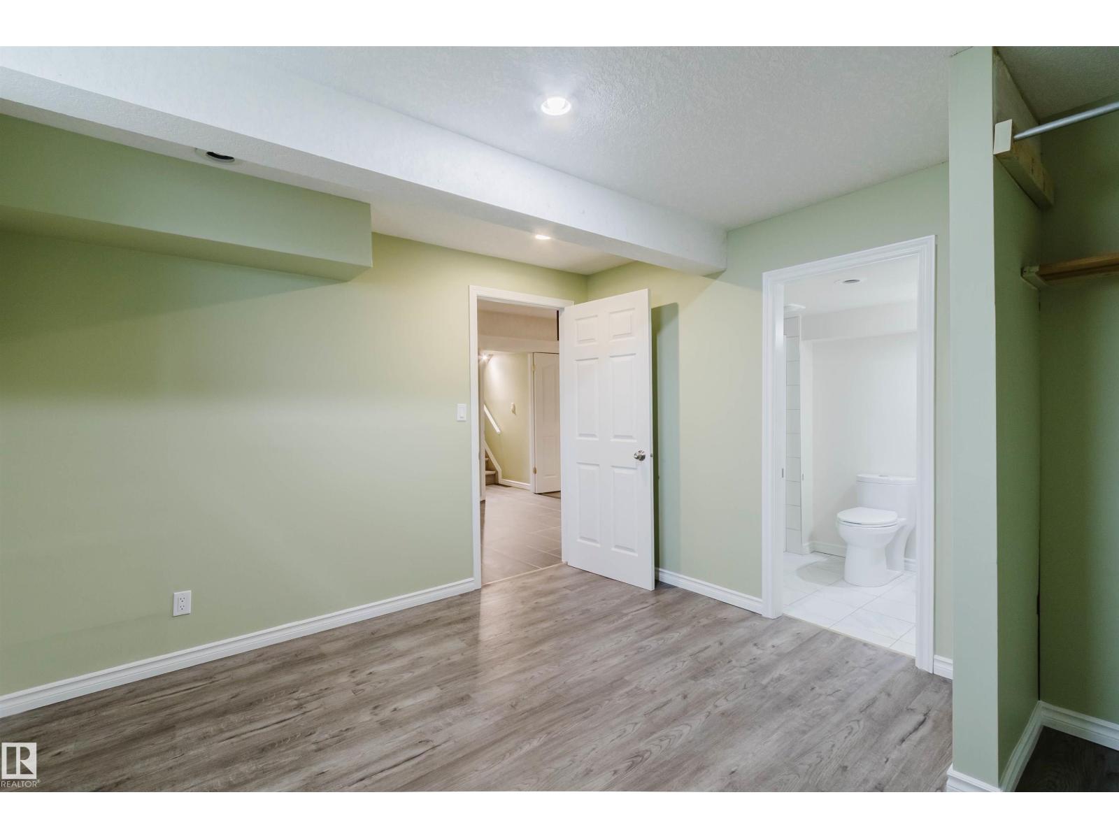 2439 112 ST NW - 49