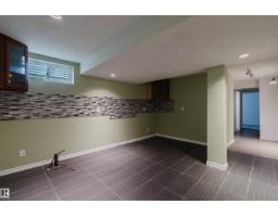2439 112 St Nw, Edmonton, AB T6J4N7 Photo 52