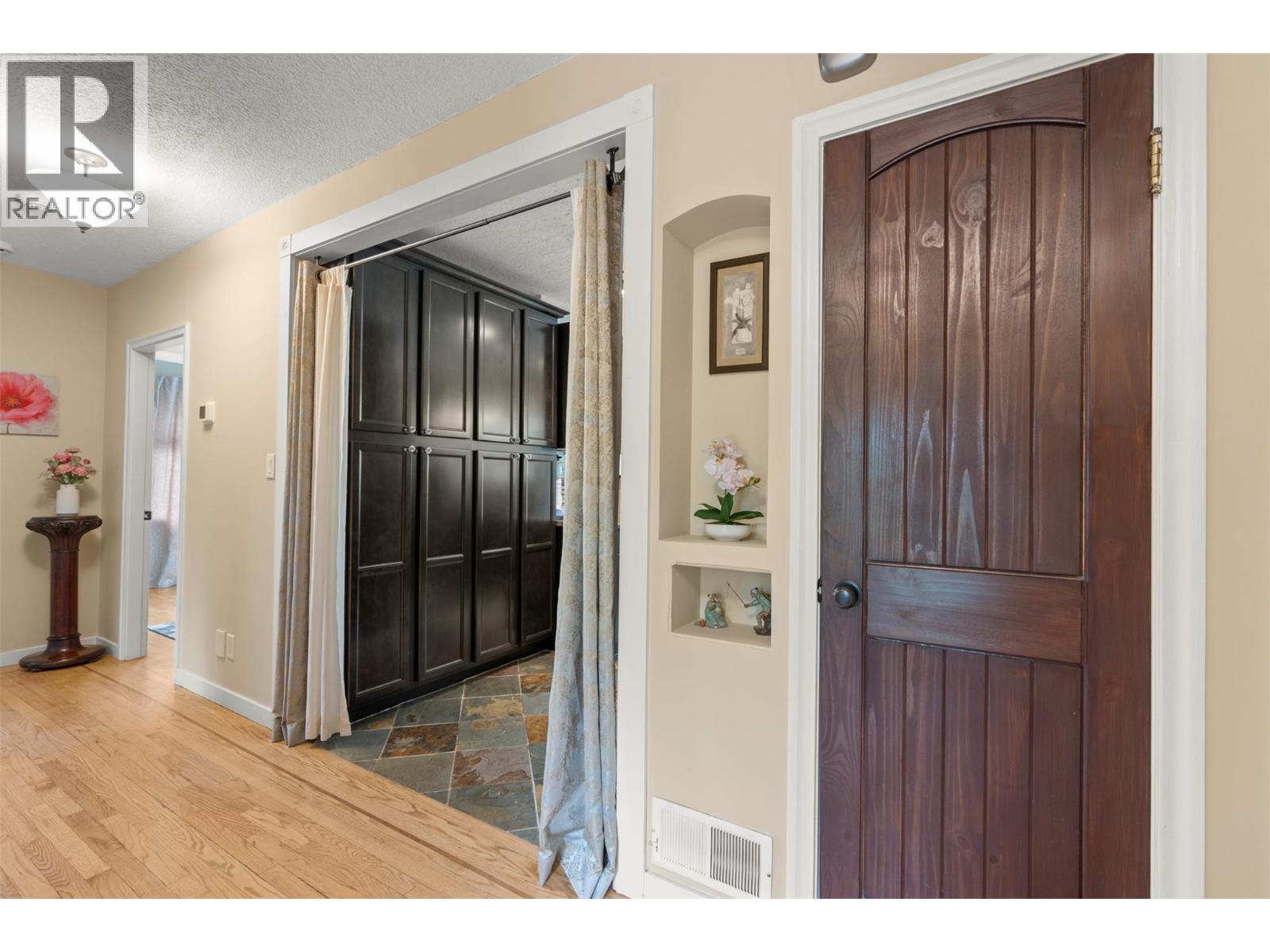 4105 Pleasant Valley Road - 29