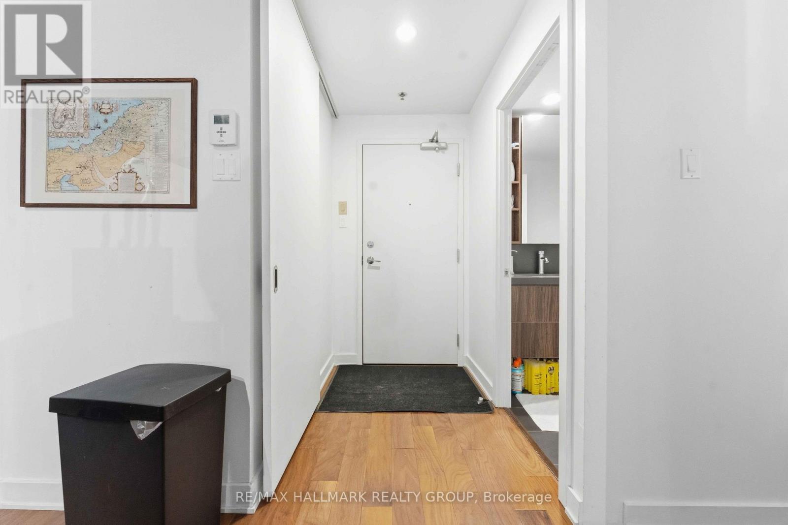 #313 360 MCLEOD STREET - 6