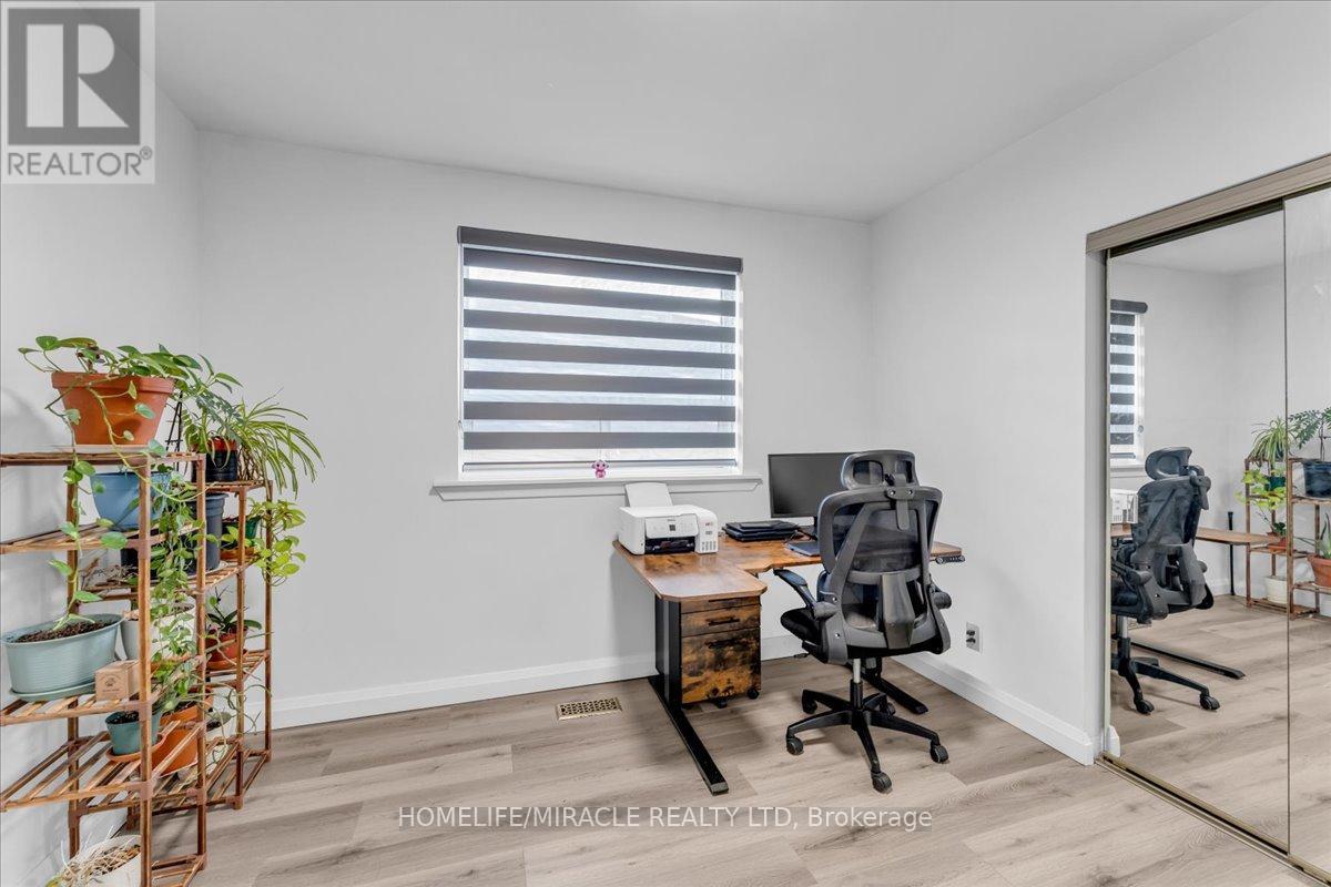 1238 PHARMACY AVENUE - 16