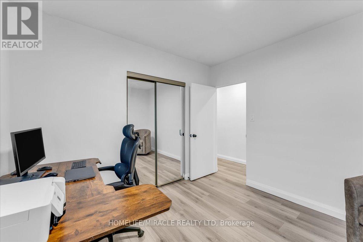 1238 PHARMACY AVENUE - 17