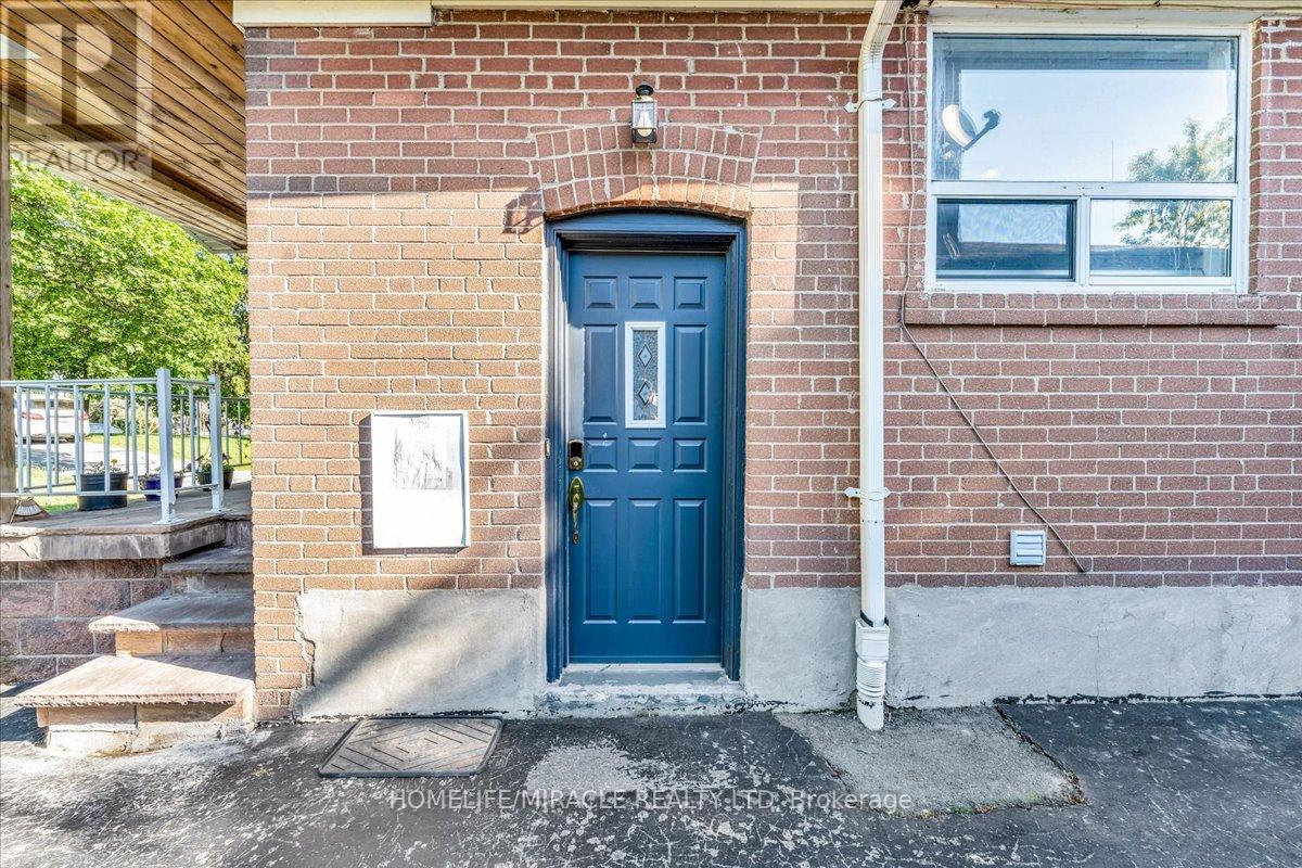 1238 PHARMACY AVENUE - 18