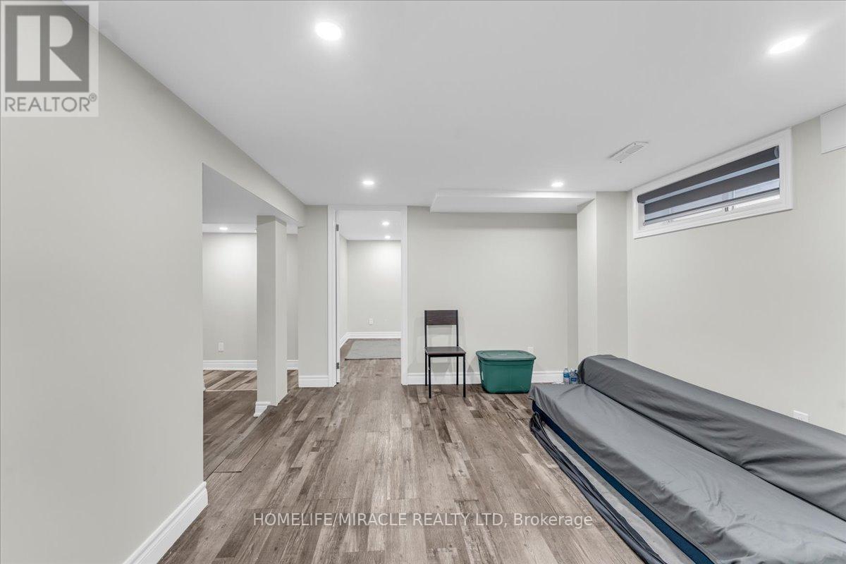 1238 PHARMACY AVENUE - 23