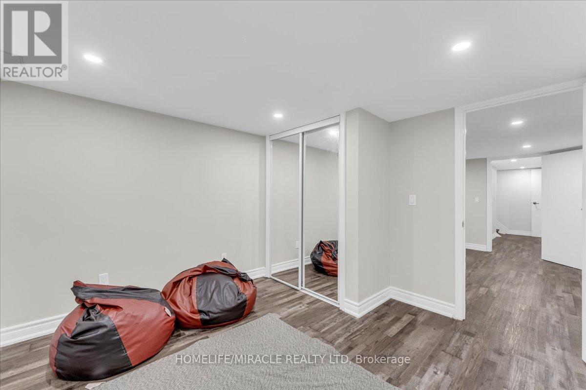 1238 PHARMACY AVENUE - 25