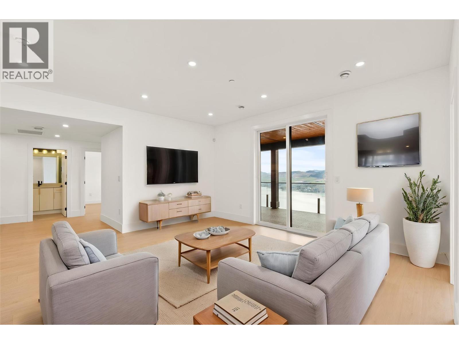 8924 Tavistock Road - 33