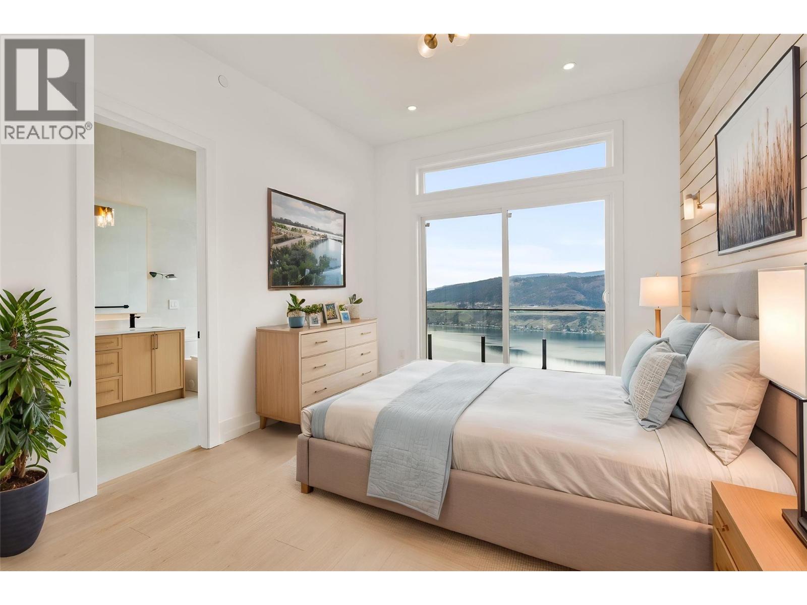8924 Tavistock Road - 25