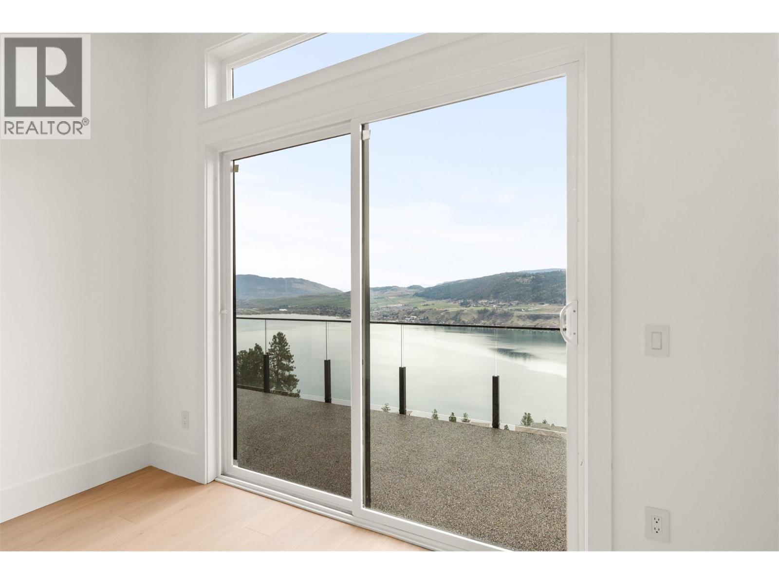 8924 Tavistock Road - 31