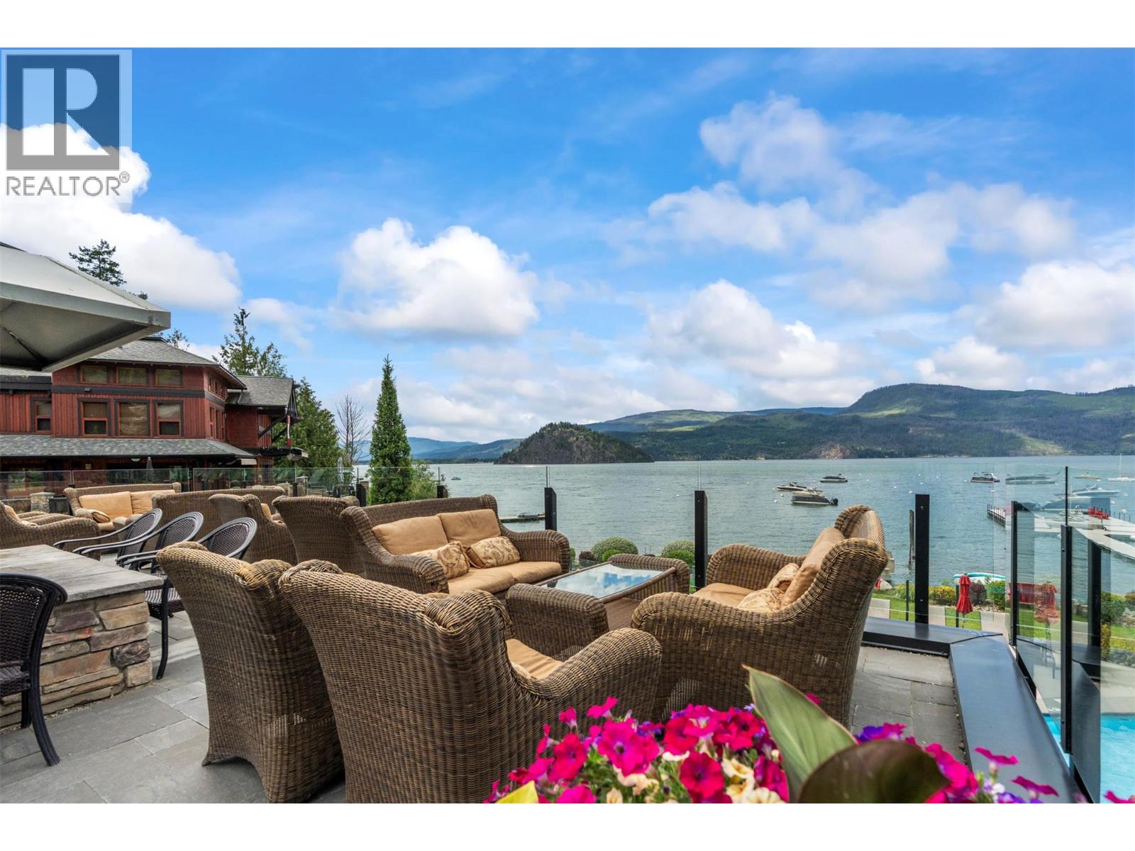 16 2479 Eagle Bay Road, Blind Bay