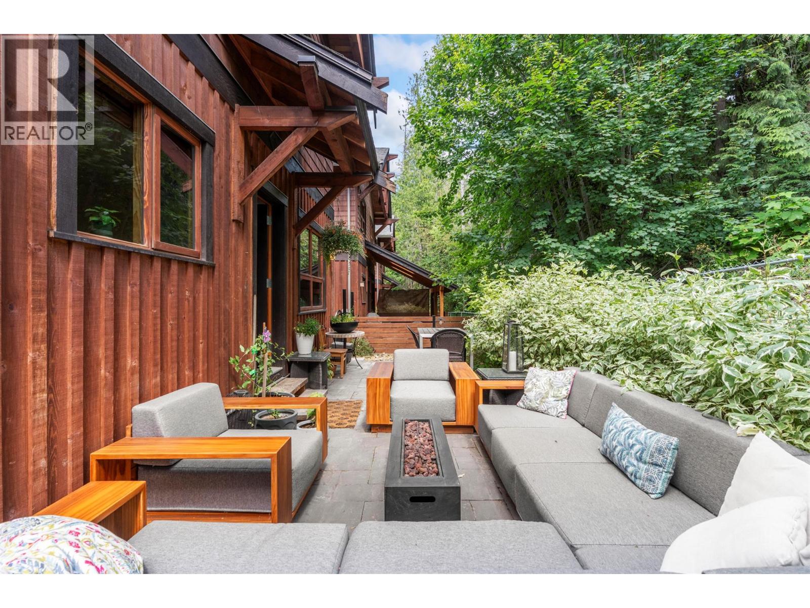 #16 2479 Eagle Bay Road - 28
