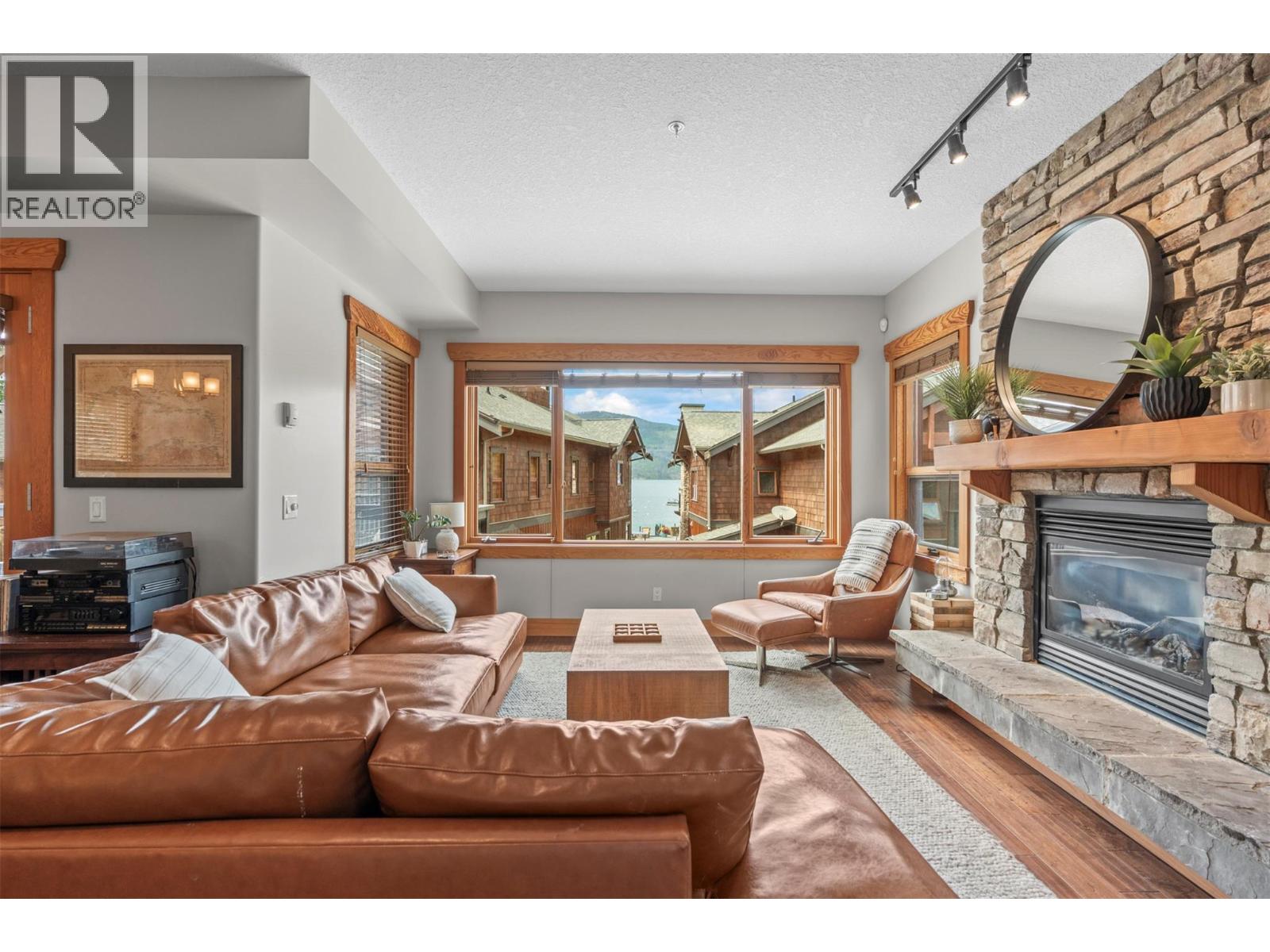 16 2479 Eagle Bay Road, Blind Bay