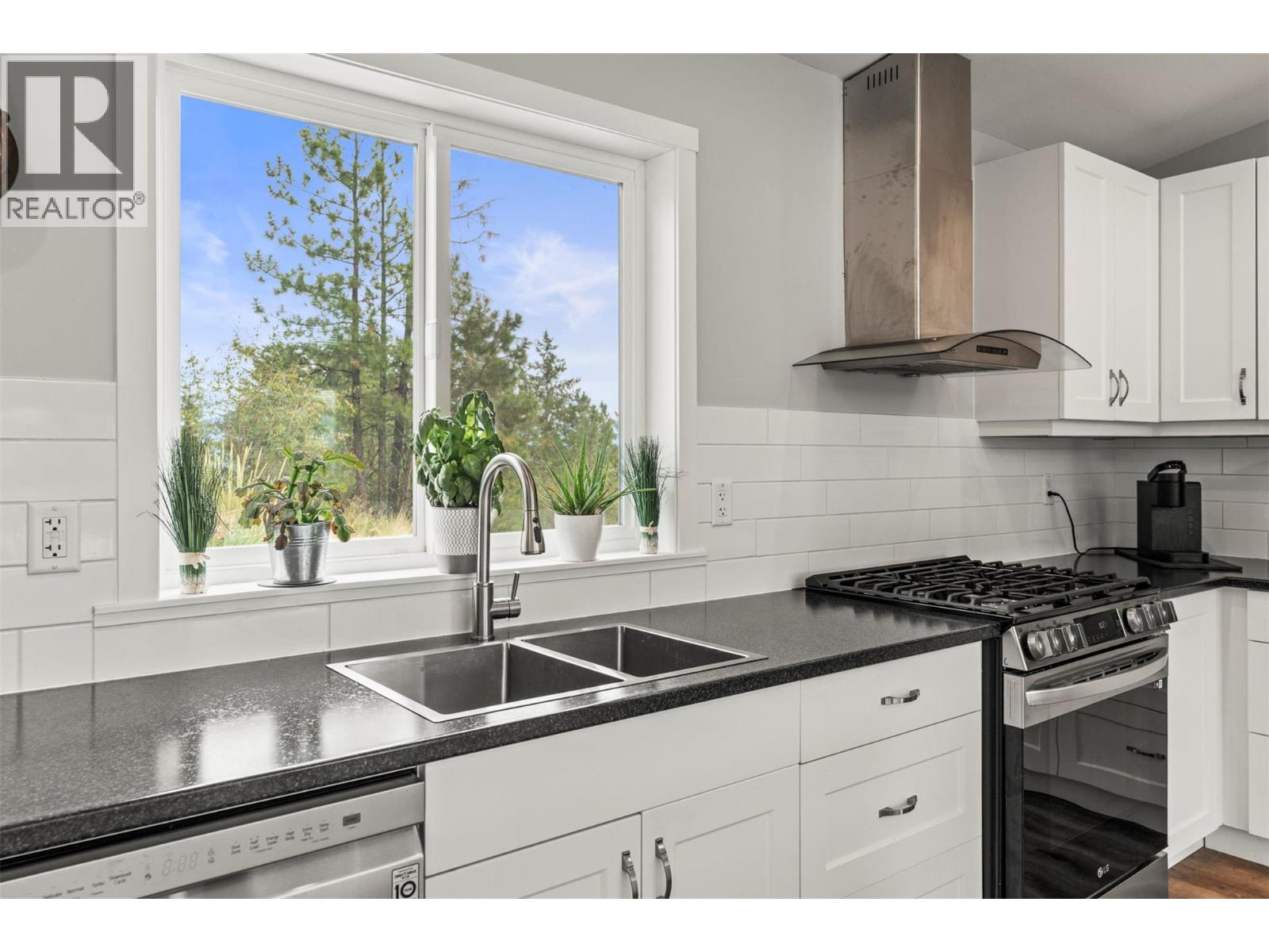 36 Spruce Drive - 34
