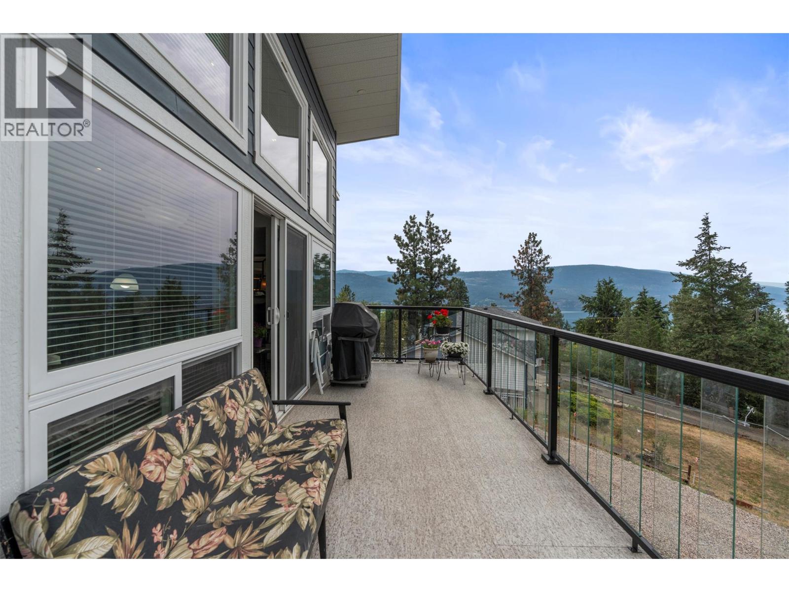 36 Spruce Drive - Image 37