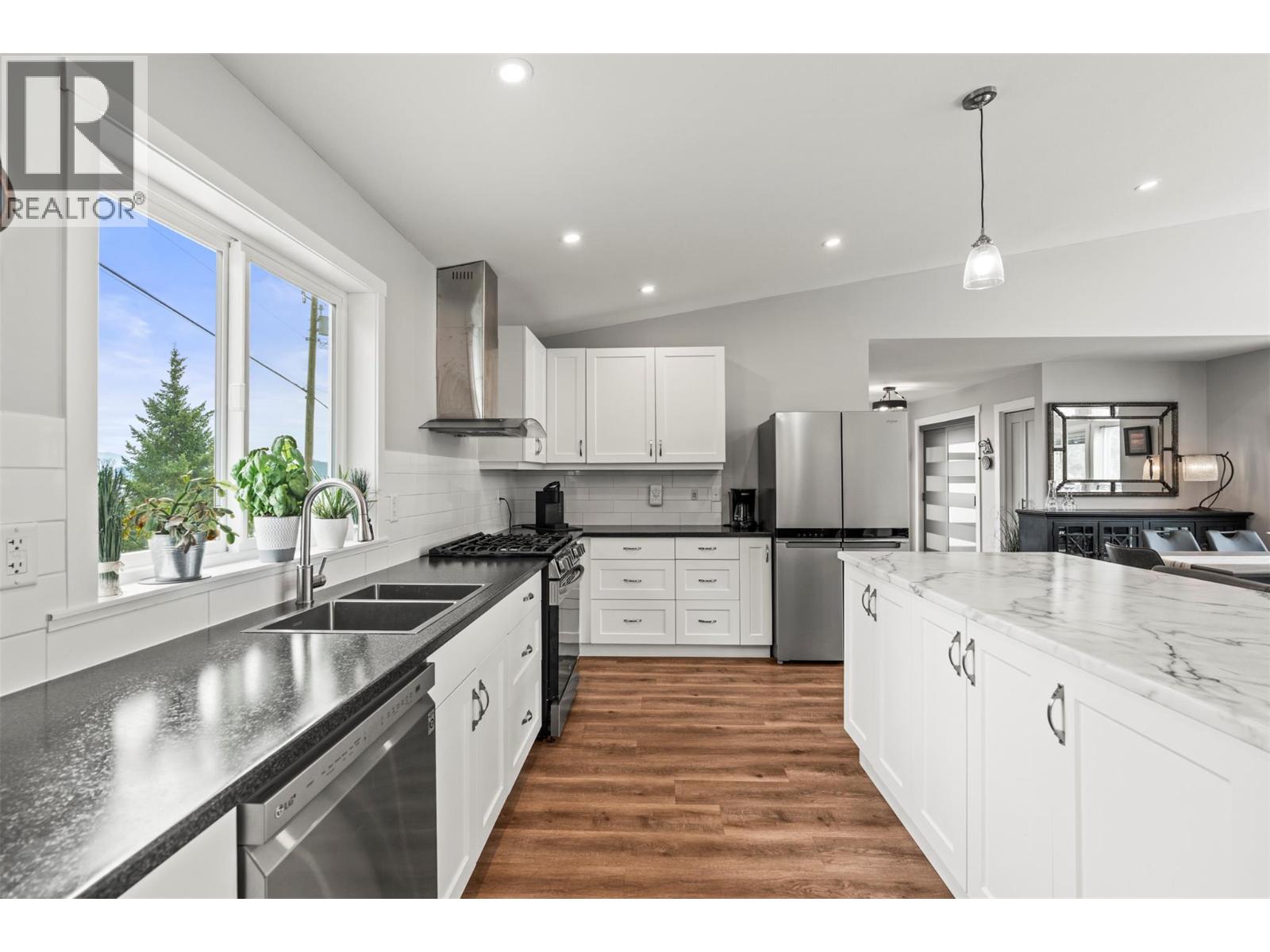 36 Spruce Drive - Image 33