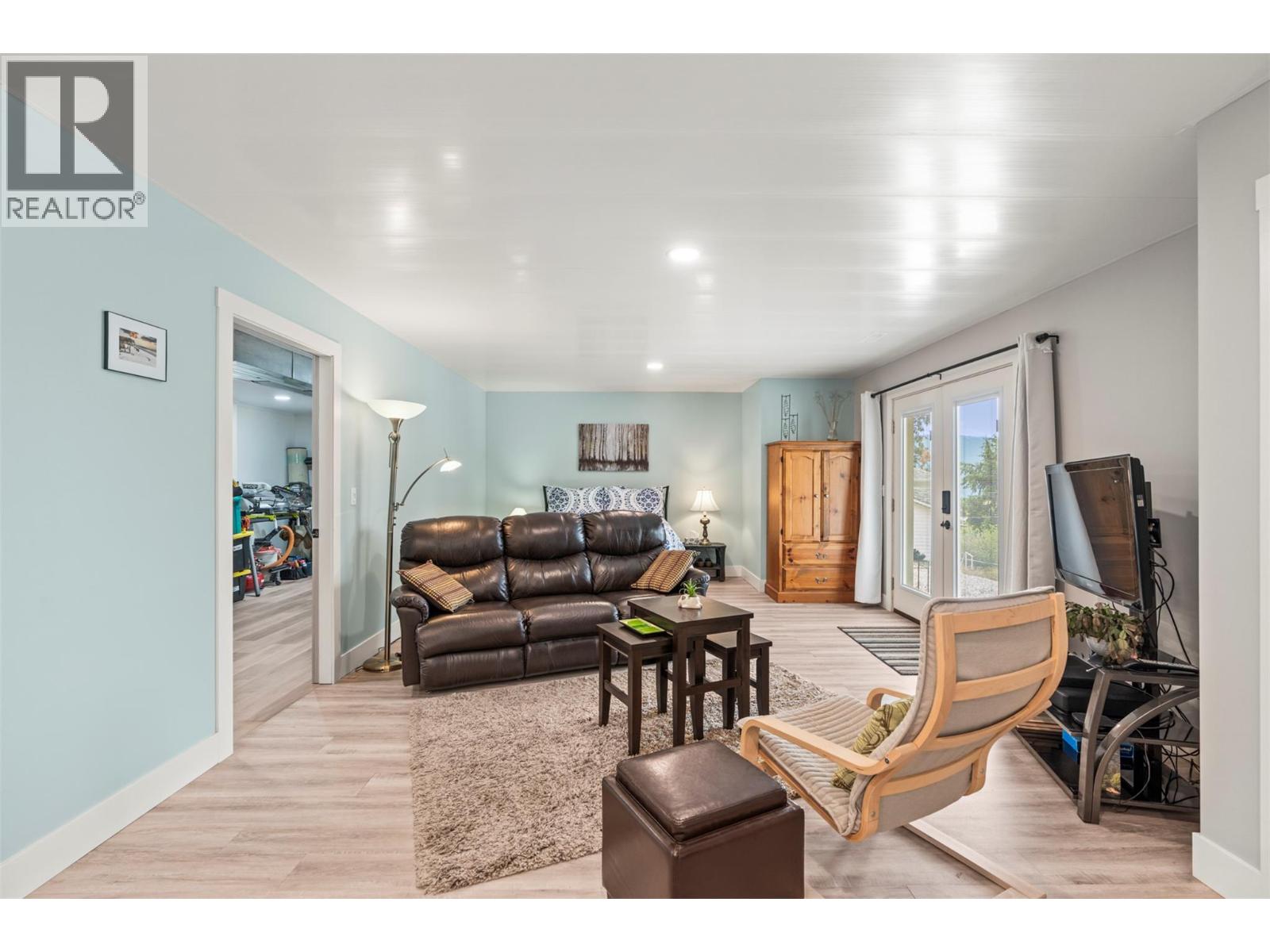 36 Spruce Drive - Image 54