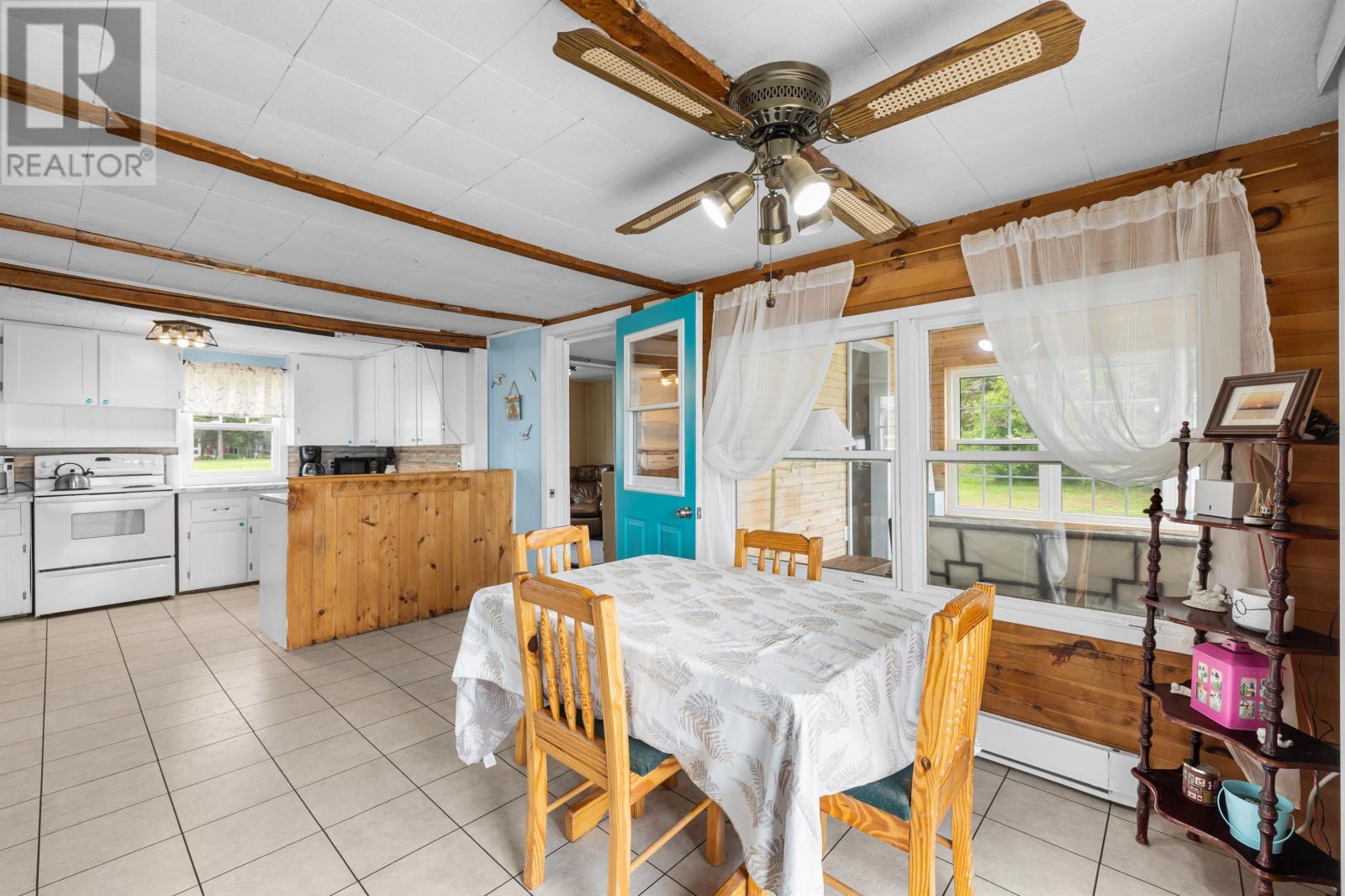 22&24 Kinfolk Lane - 10