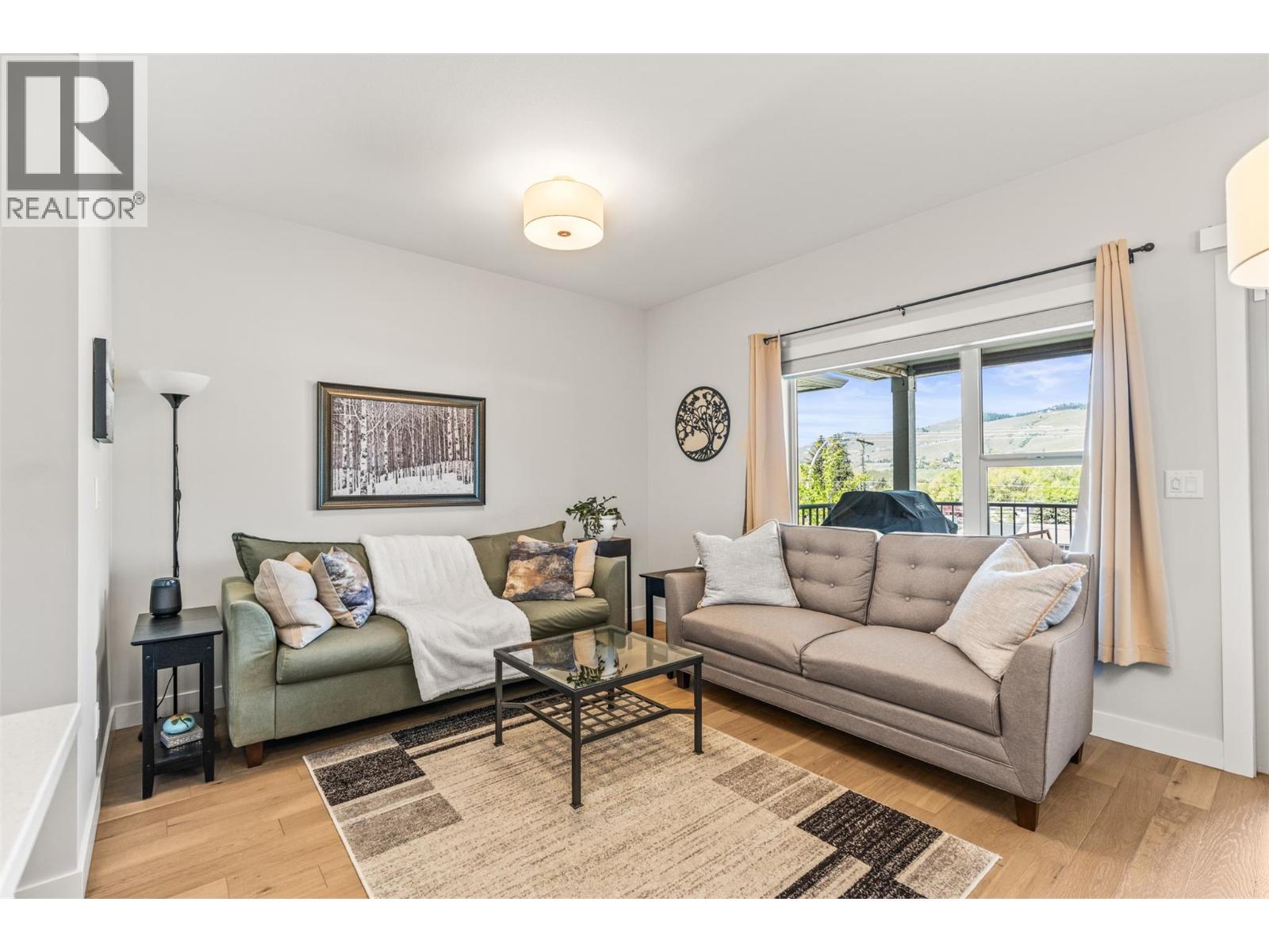 #5 4600 Okanagan Avenue - 11
