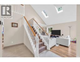 1318 Mclellan Drive, Coquitlam, BC V3E2K3 Photo 9