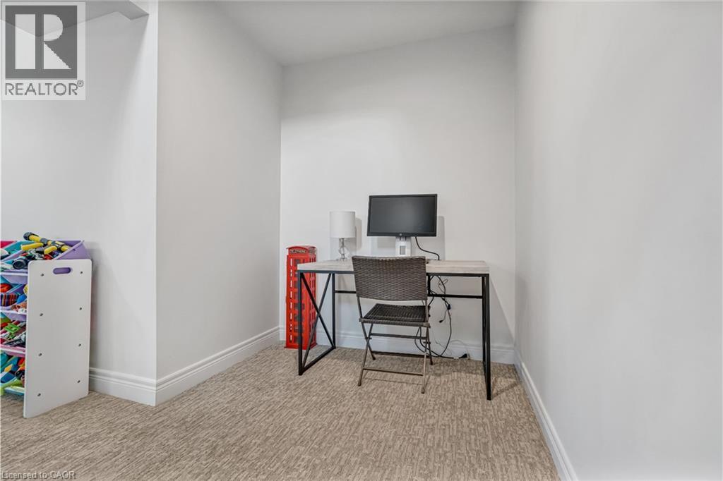 168 CARLTON Street - 24