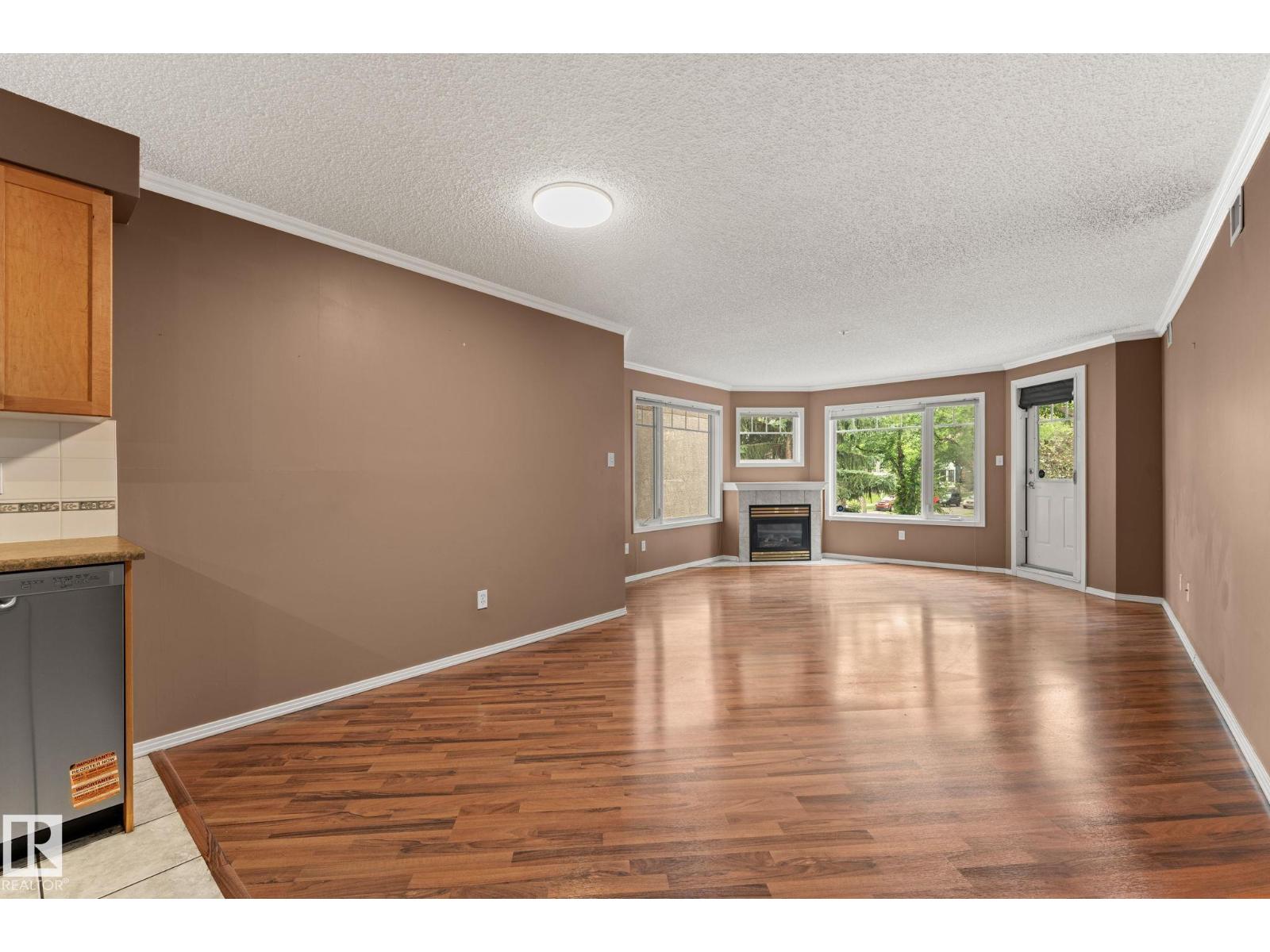 #203 8909 100 ST NW - Image 14