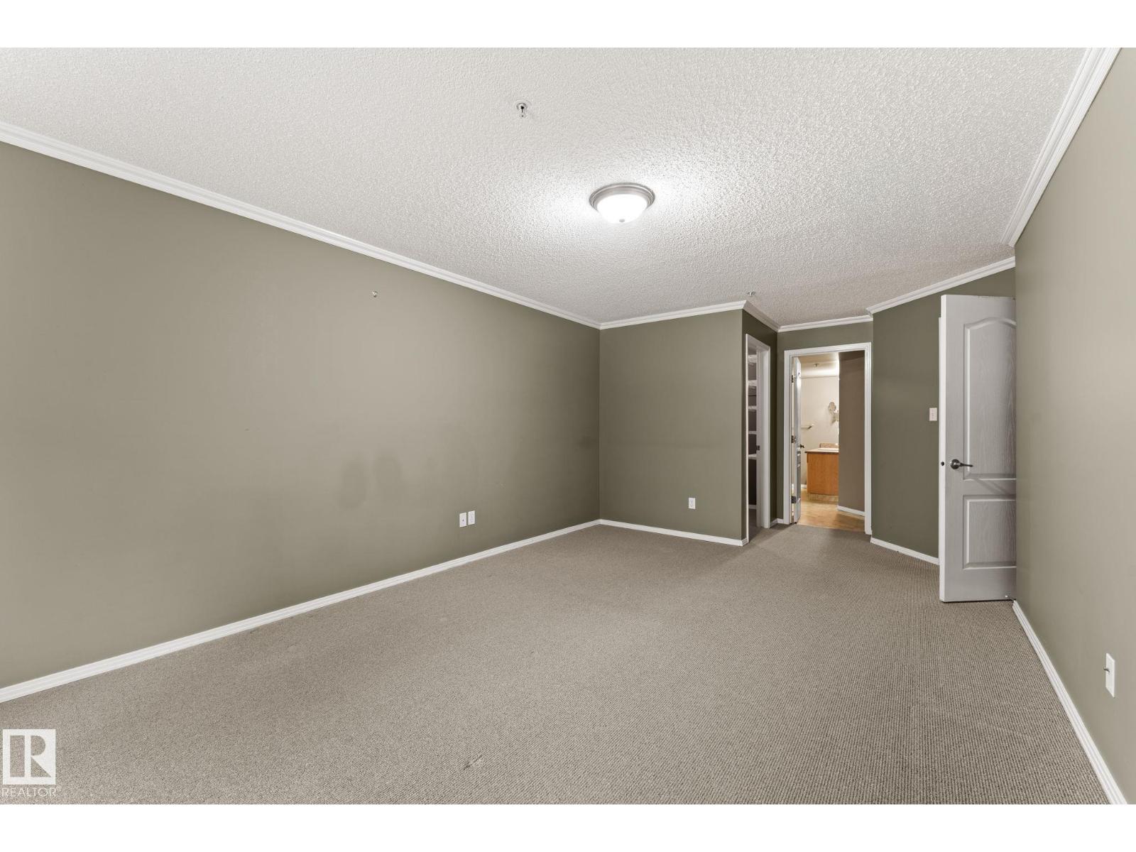 #203 8909 100 ST NW - 27