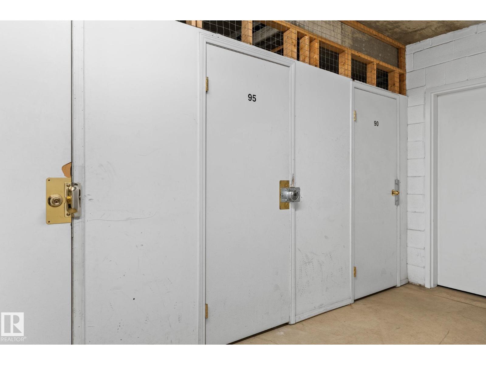 #203 8909 100 ST NW - Image 35