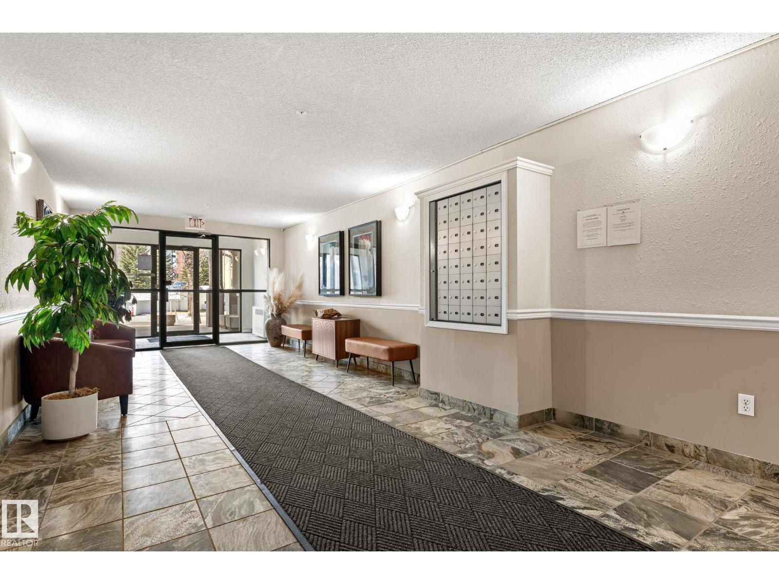 #203 8909 100 ST NW - Image 6