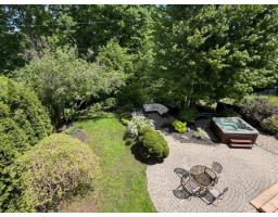 131 Rue Radmore, Gatineau, QC J8R3T7 Photo 41