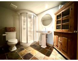 131 Rue Radmore, Gatineau, QC J8R3T7 Photo 37