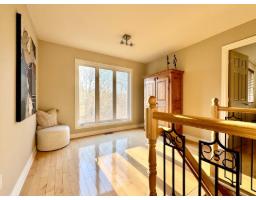131 Rue Radmore, Gatineau, QC J8R3T7 Photo 21