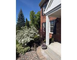 131 Rue Radmore, Gatineau, QC J8R3T7 Photo 44