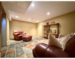 131 Rue Radmore, Gatineau, QC J8R3T7 Photo 36