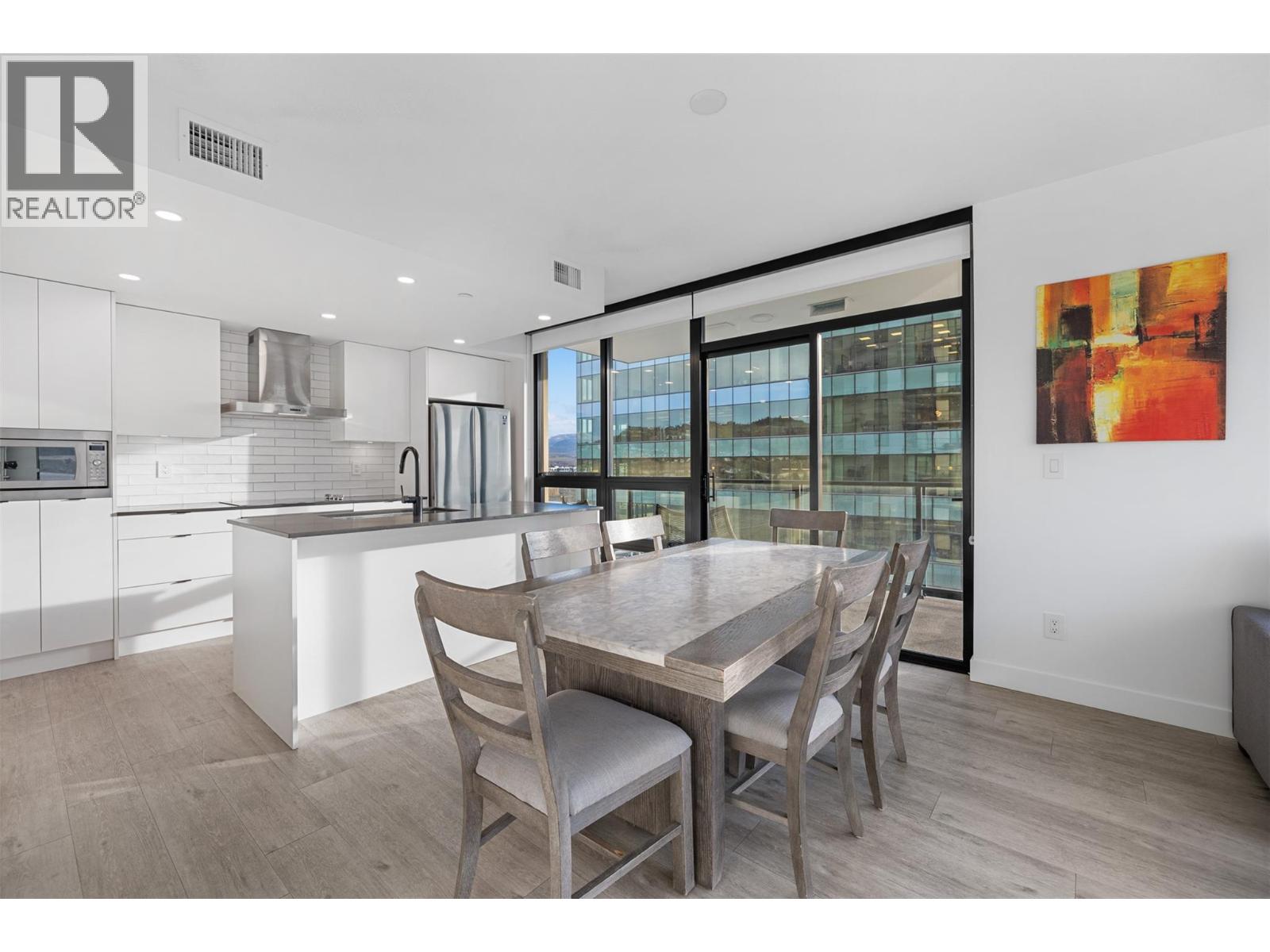 #905 1471 St Paul Street - 9