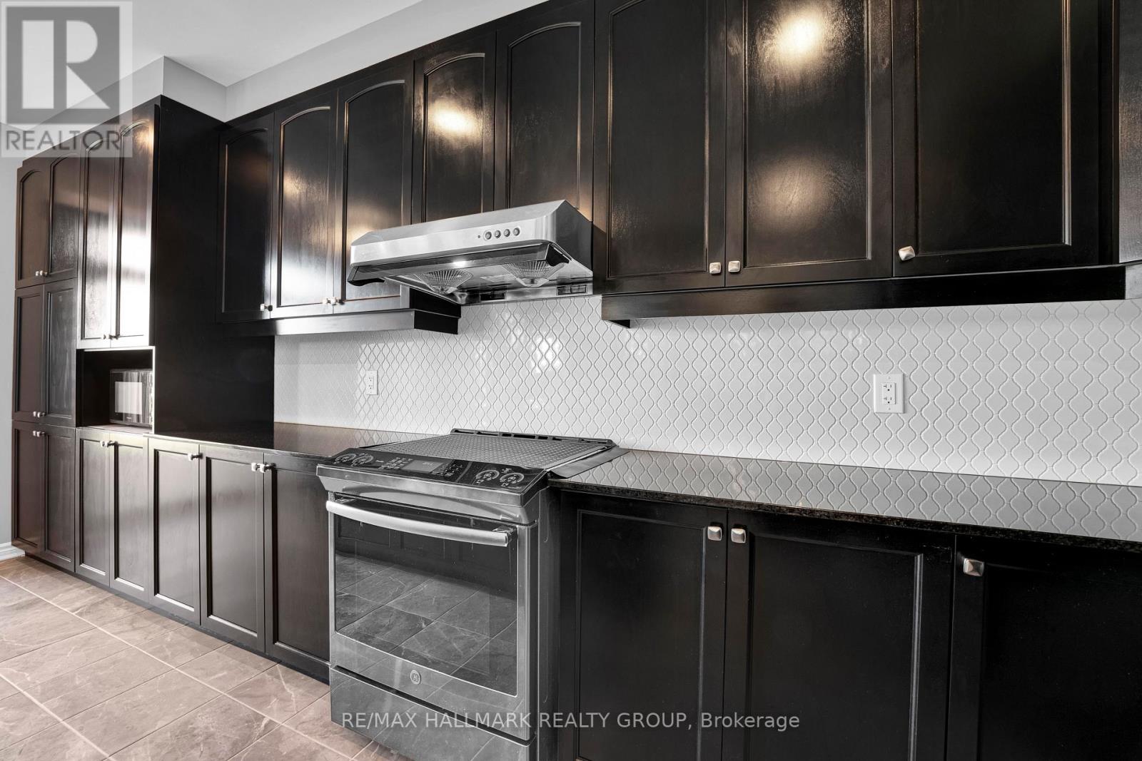 305 SWEETCLOVER WAY - 9